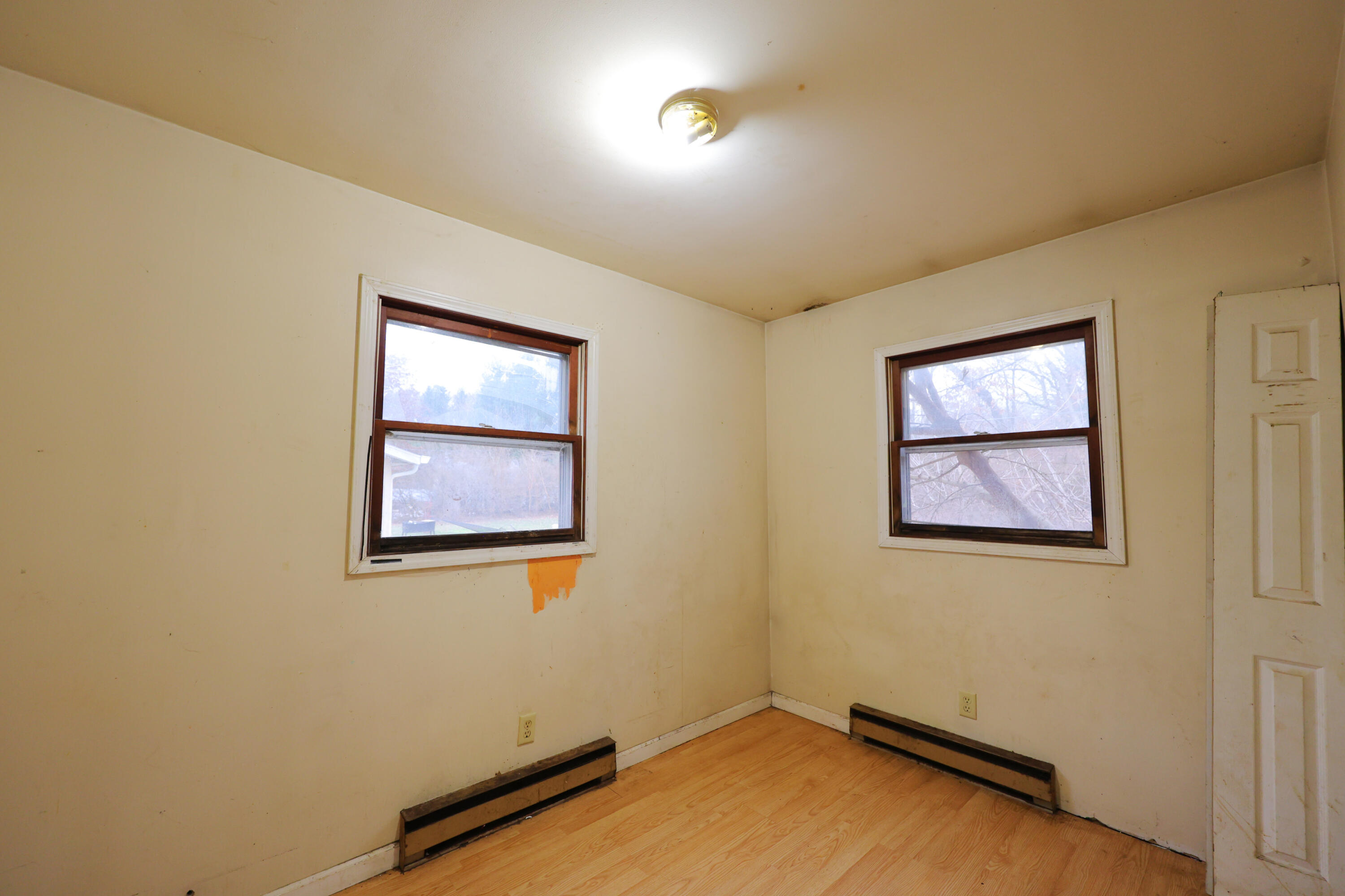 2627 Birch Tree Lane Demotte, IN 46310 - Photo 13 of 23 an empty room with windows