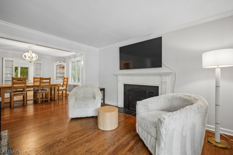 9 Coleridge Road Short Hills, NJ 07078 - Photo 4 of 34 Gallery Image 4