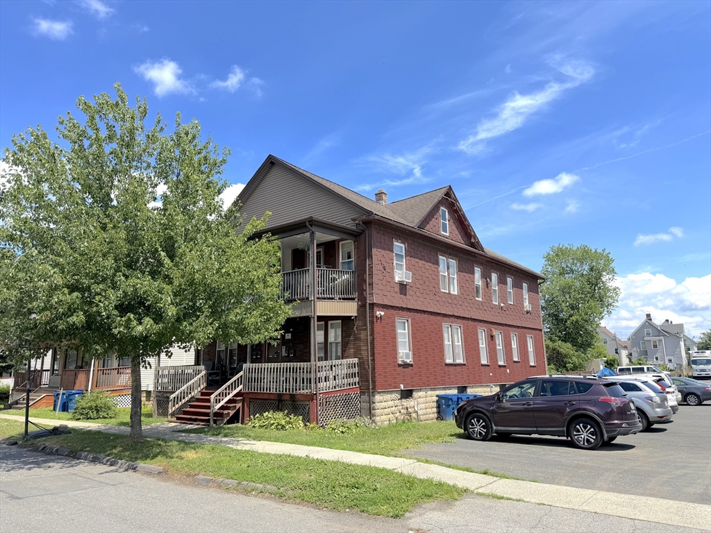 71 Hill Street West Springfield, MA 01089 - Photo 2 of 7