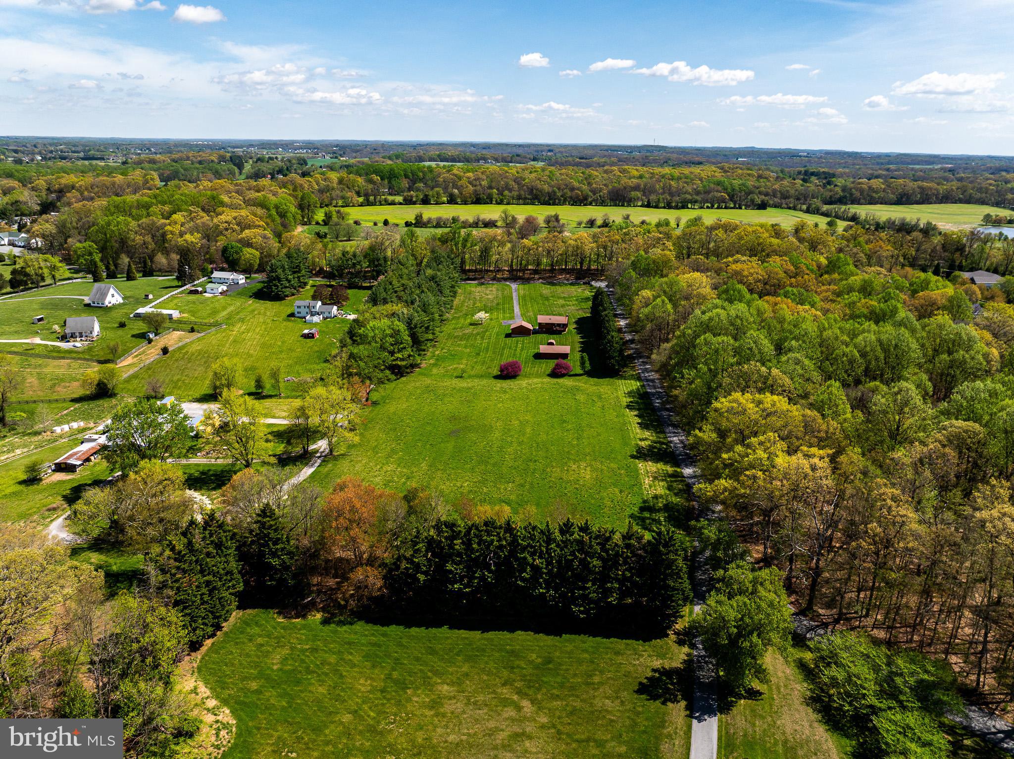 2686 Jennings Chapel Road Woodbine, MD 21797 - Photo 3 of 30 a view of a garden with an ocean