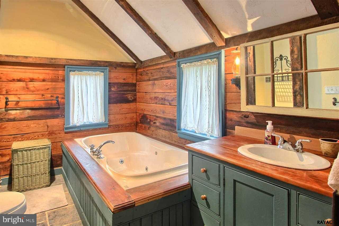 1600 Westminster Road Hanover, PA 17331 - Photo 20 of 29