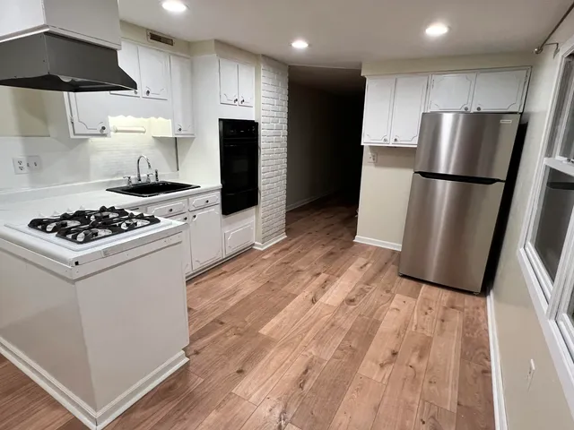 $975 | 4905 West National Avenue, Unit UPPR, West Milwaukee, WI 53214