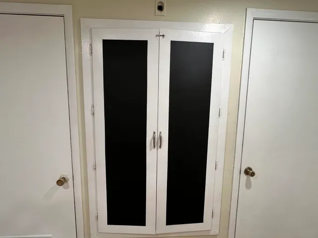 $975 | 4905 West National Avenue, Unit UPPR, West Milwaukee, WI 53214