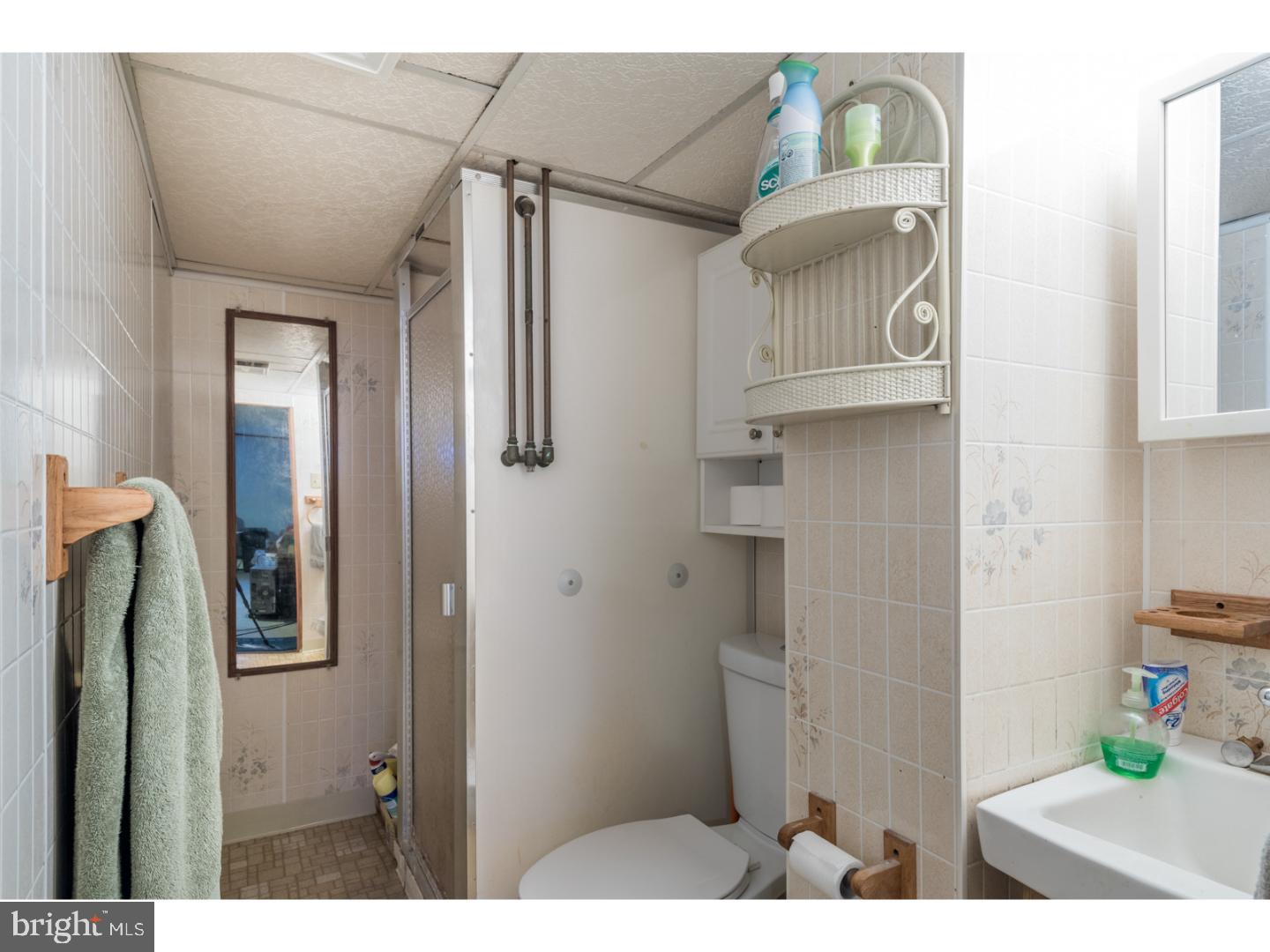 411 East Moyer Road Pottstown, PA 19464 - Photo 20 of 25 Bathroom