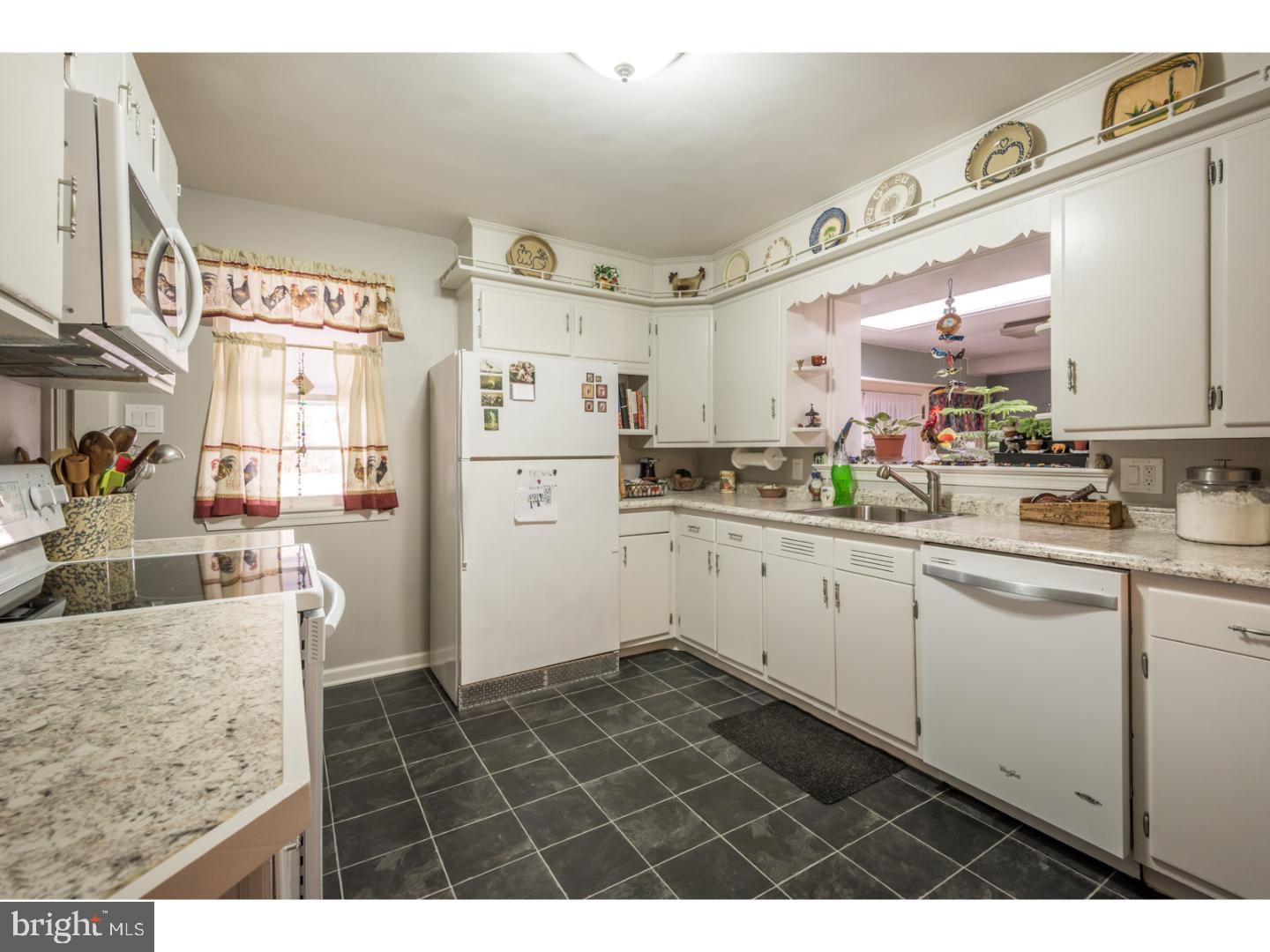 411 East Moyer Road Pottstown, PA 19464 - Photo 9 of 25 Kitchen