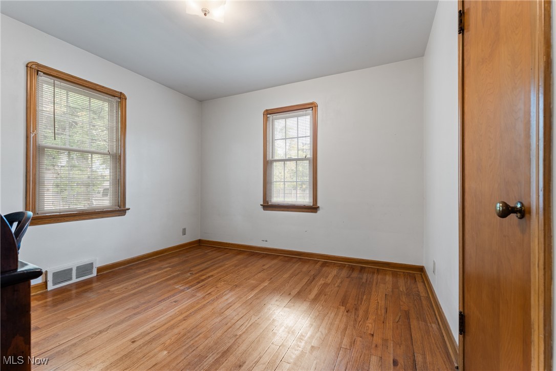 5860 Pearl Road Cleveland, OH 44130 - Photo 23 of 47