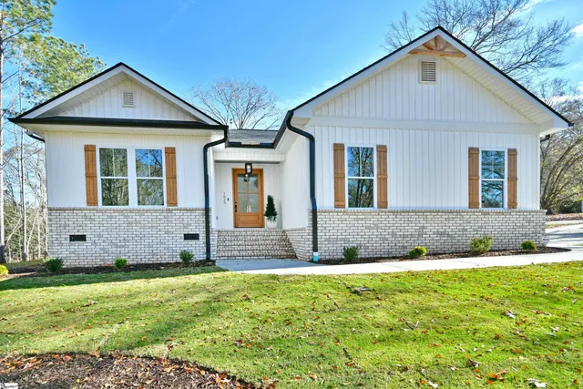 $319,000 | 1829 Kiki Cece Lane, Anderson, SC 29621