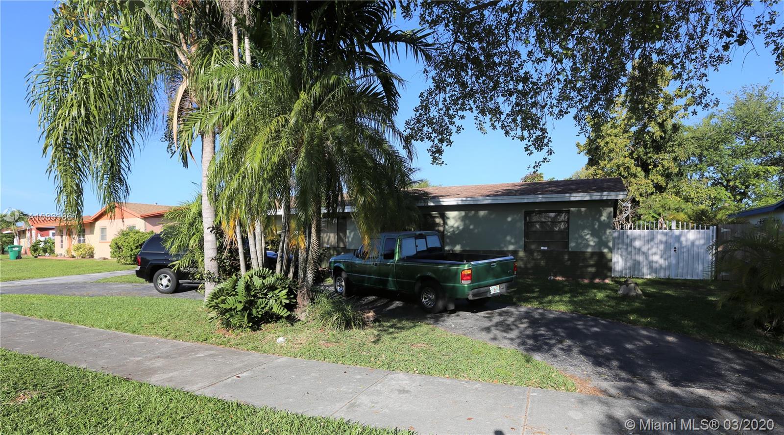 2670 Southwest 119th Court Miami, FL 33175 - Photo 2 of 2