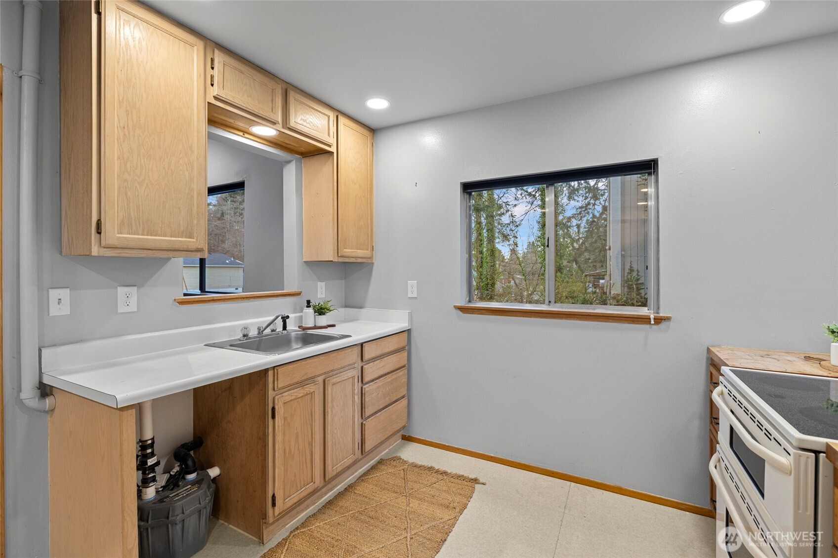 6897 Helena Street Clinton, WA 98236 - Photo 27 of 40