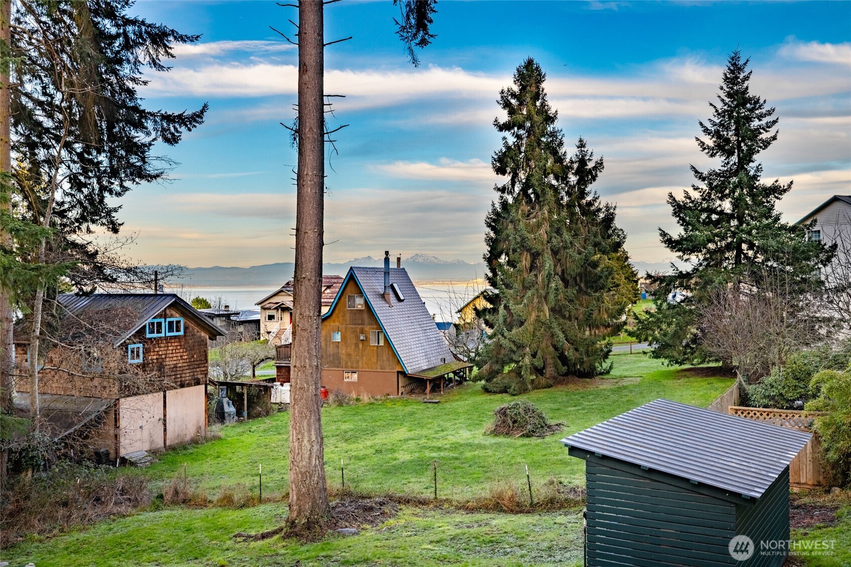 6897 Helena Street Clinton, WA 98236 - Photo 35 of 40