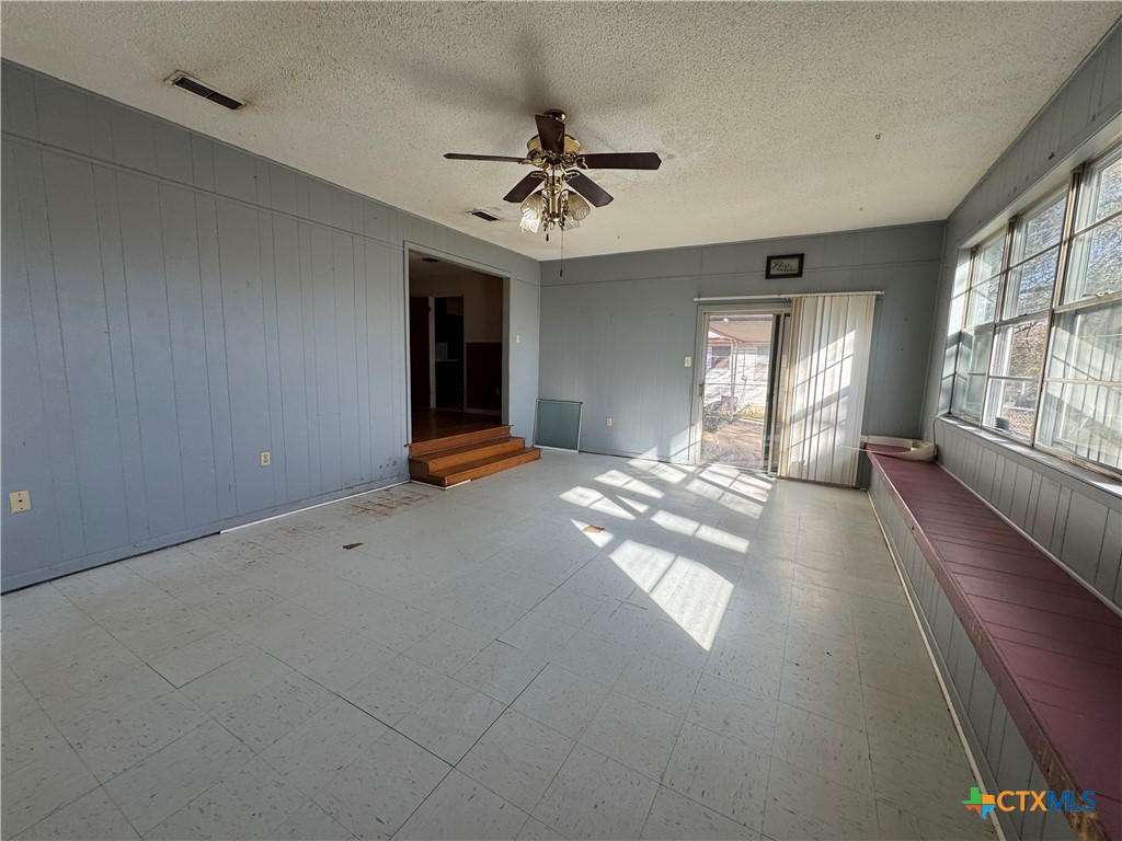 609 South 11th Street Copperas Cove, TX 76522 - Photo 20 of 38