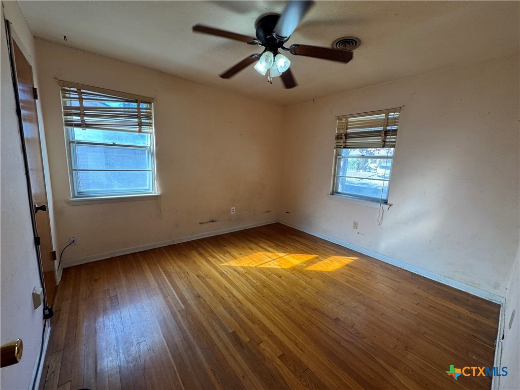 609 South 11th Street Copperas Cove, TX 76522 - Photo 27 of 38