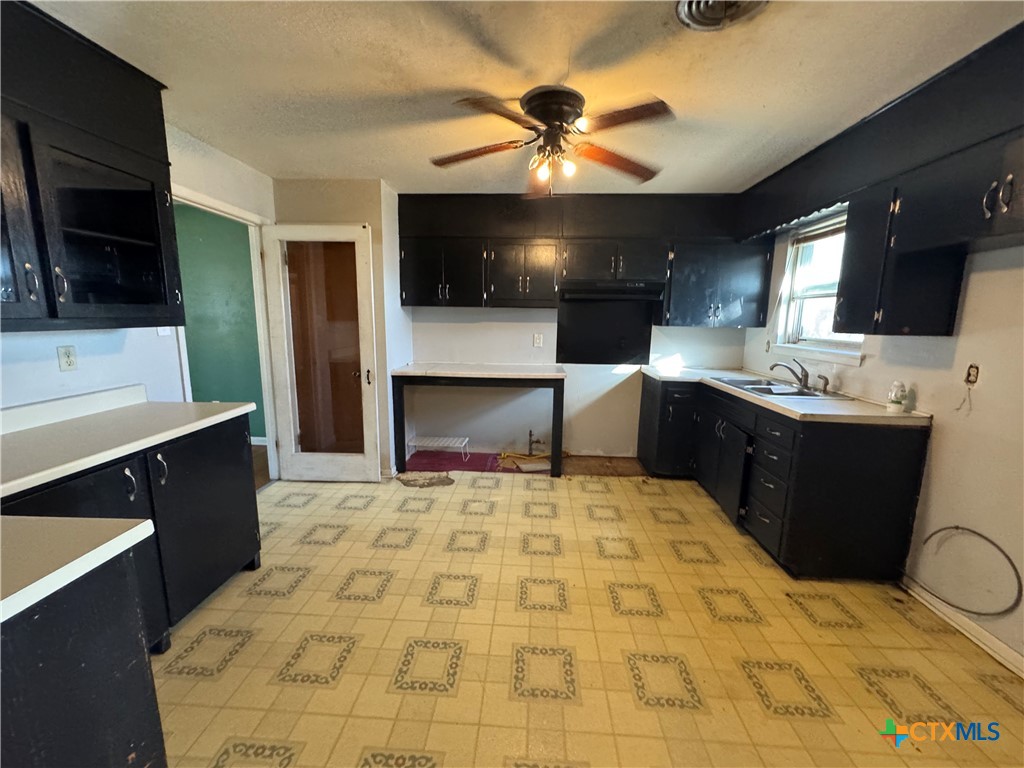 609 South 11th Street Copperas Cove, TX 76522 - Photo 9 of 38