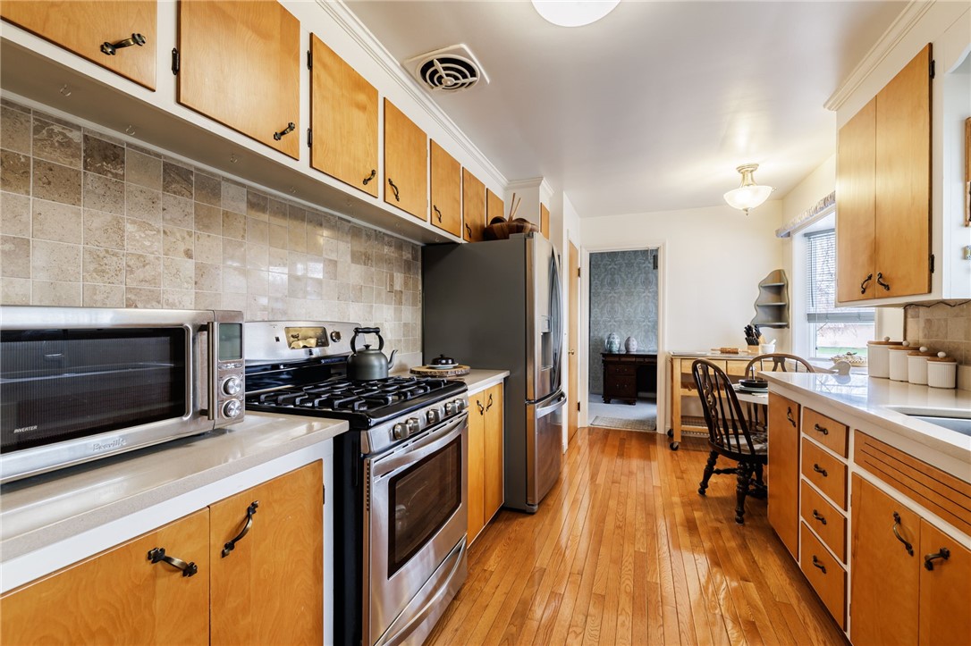 1449 Spencerport Road Gates, NY 14606 - Photo 17 of 31