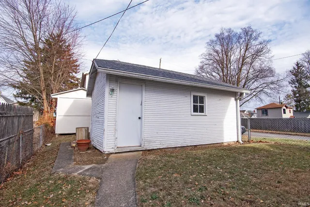 $169,900 | 702 Archer Avenue, Fort Wayne, IN 46808