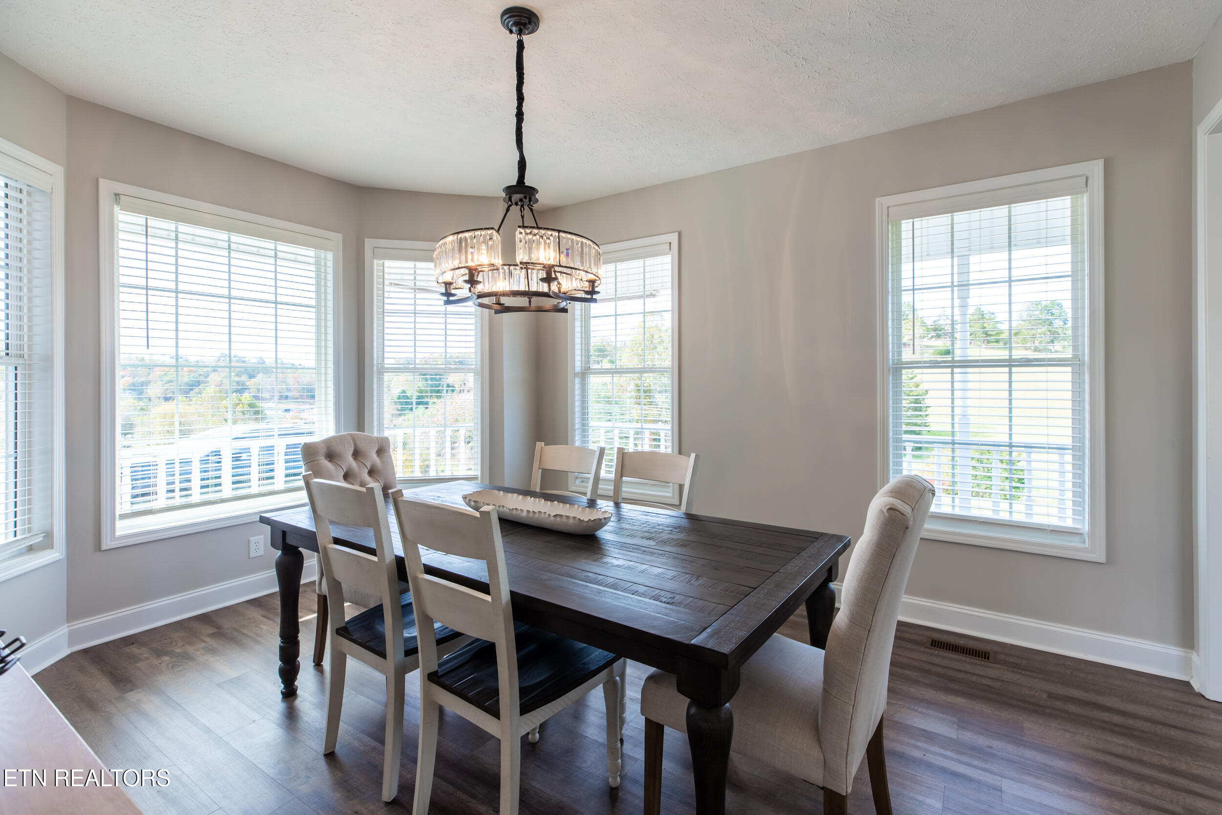 277 Deerfield Way La Follette, TN 37766 - Photo 11 of 59 Dining Room