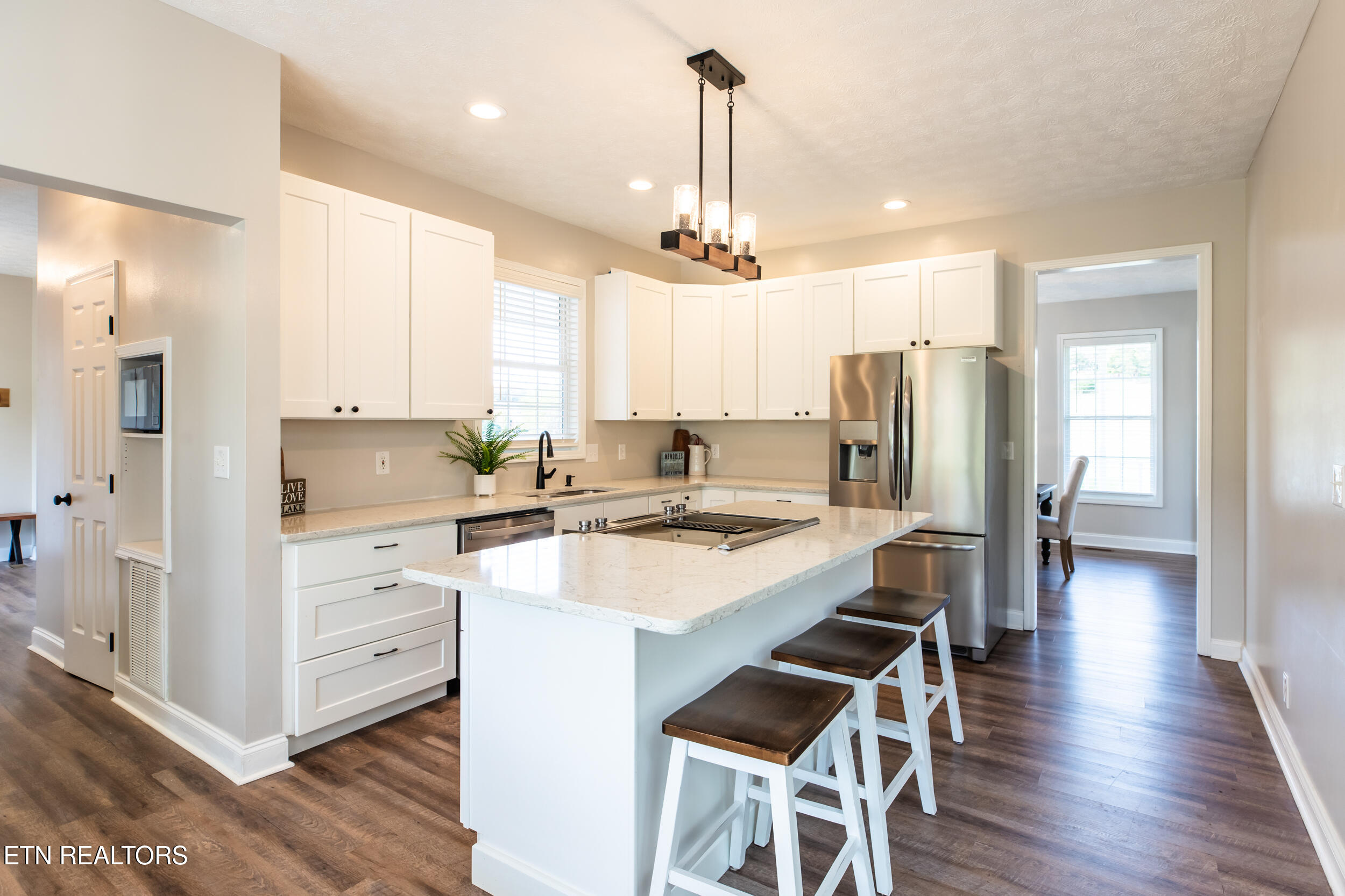 277 Deerfield Way La Follette, TN 37766 - Photo 17 of 59 Kitchen
