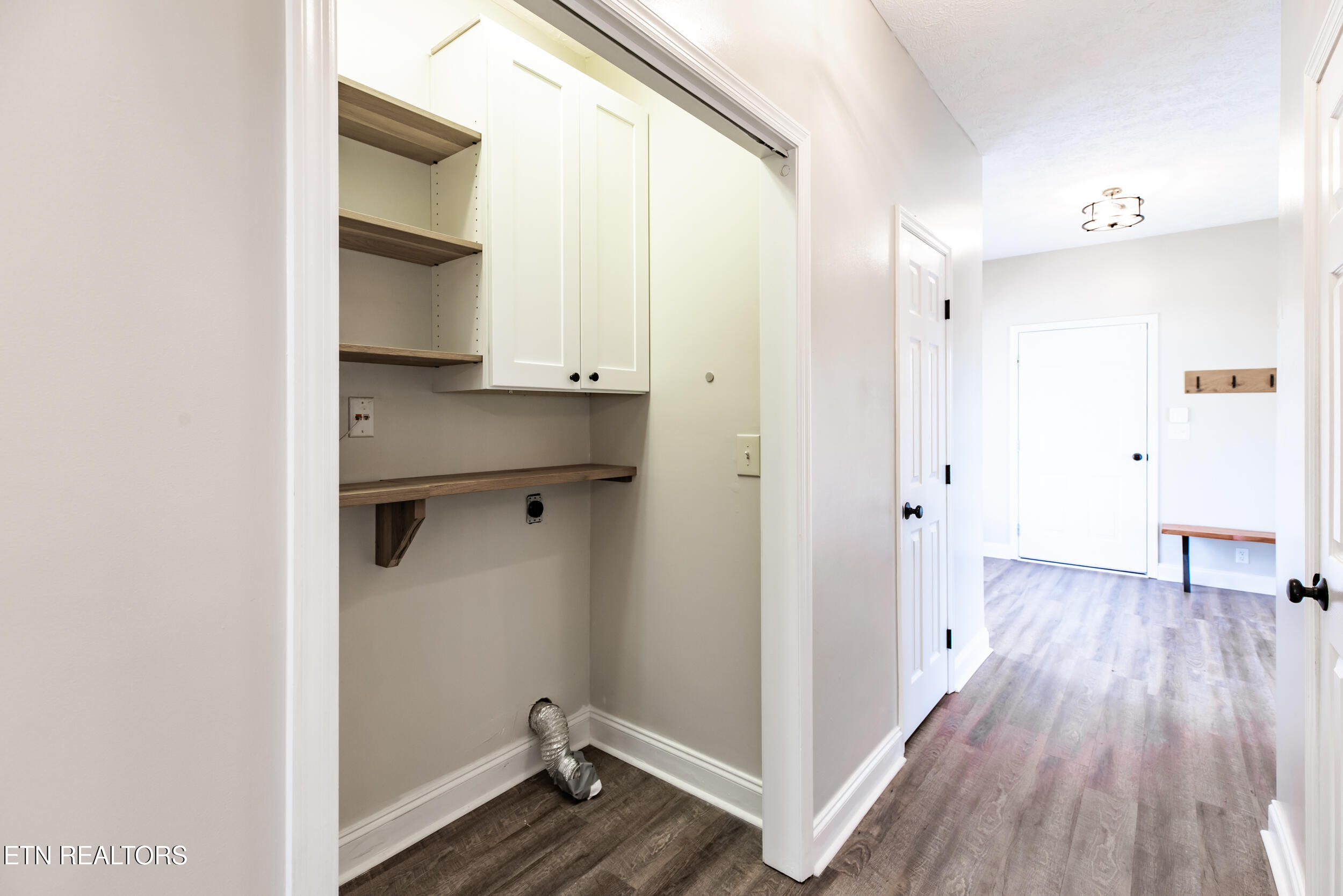 277 Deerfield Way La Follette, TN 37766 - Photo 23 of 60 Laundry