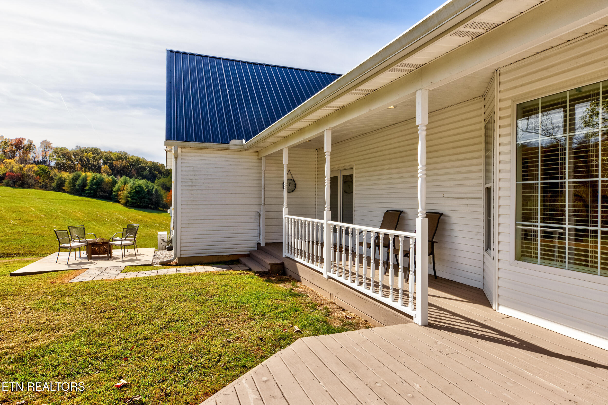 277 Deerfield Way La Follette, TN 37766 - Photo 41 of 60 Firepit patio area