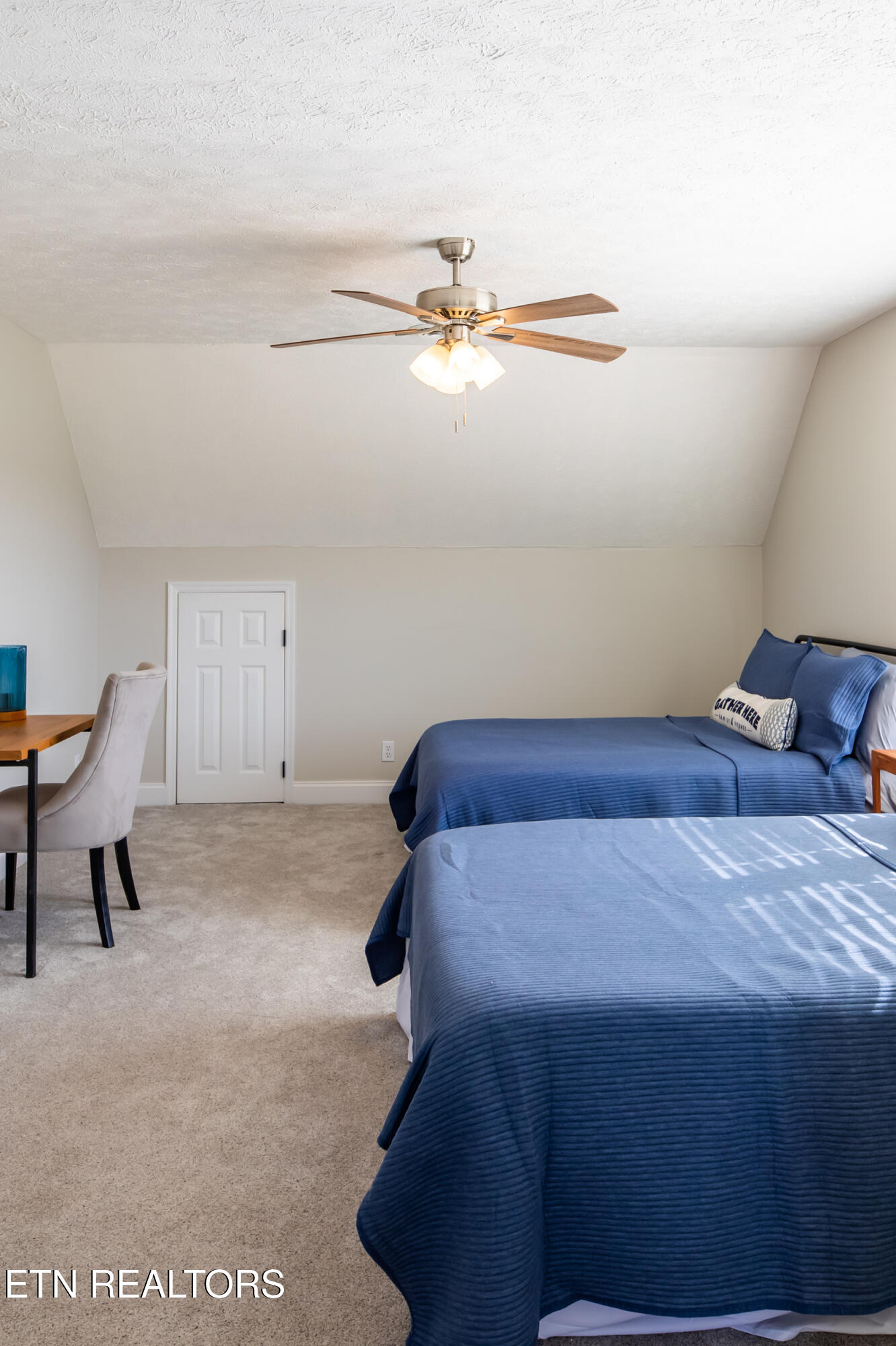 277 Deerfield Way La Follette, TN 37766 - Photo 54 of 60 Bedroom 3 upstairs