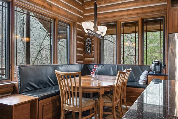 $1,200,000 | 8706 Highway 44, Hokah, MN 55941