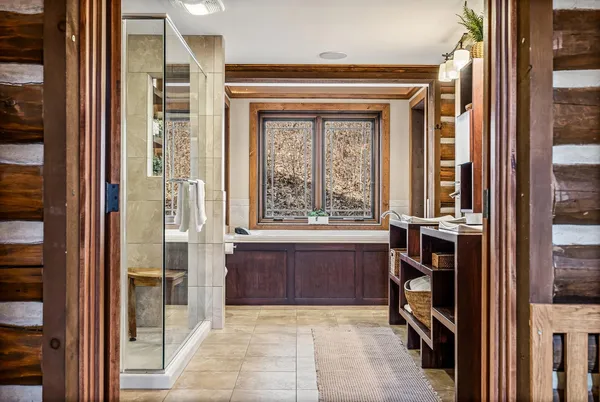 $1,200,000 | 8706 Highway 44, Hokah, MN 55941