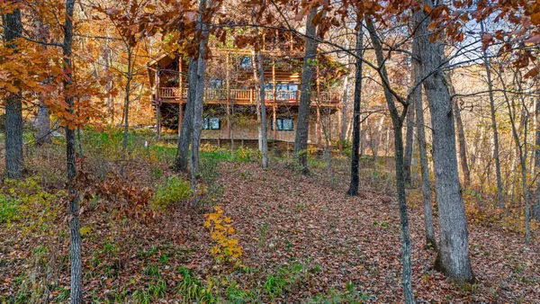 $1,200,000 | 8706 Highway 44, Hokah, MN 55941