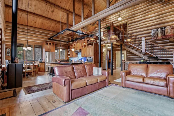 $1,200,000 | 8706 Highway 44, Hokah, MN 55941