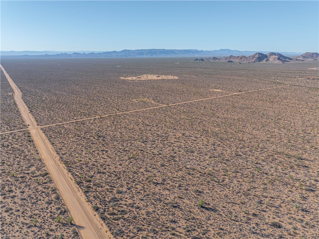 242-03-004 South Sundance Kid Road Yucca, AZ 86438 - Photo 16 of 19