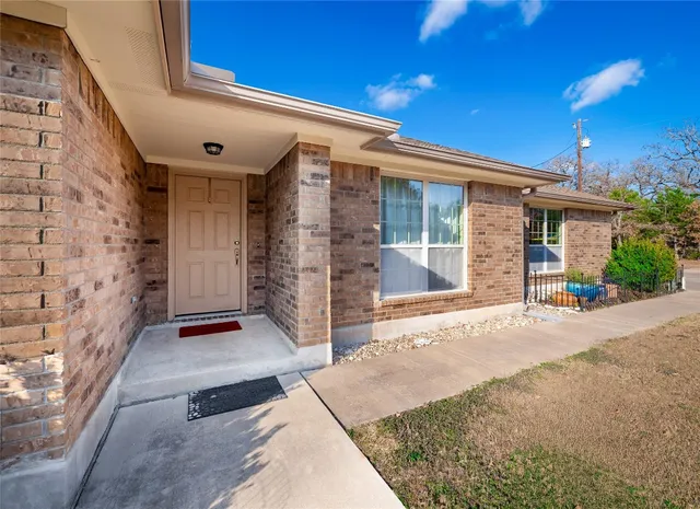 $630,500 | 616 North Baker Circle, Leander, TX 78641