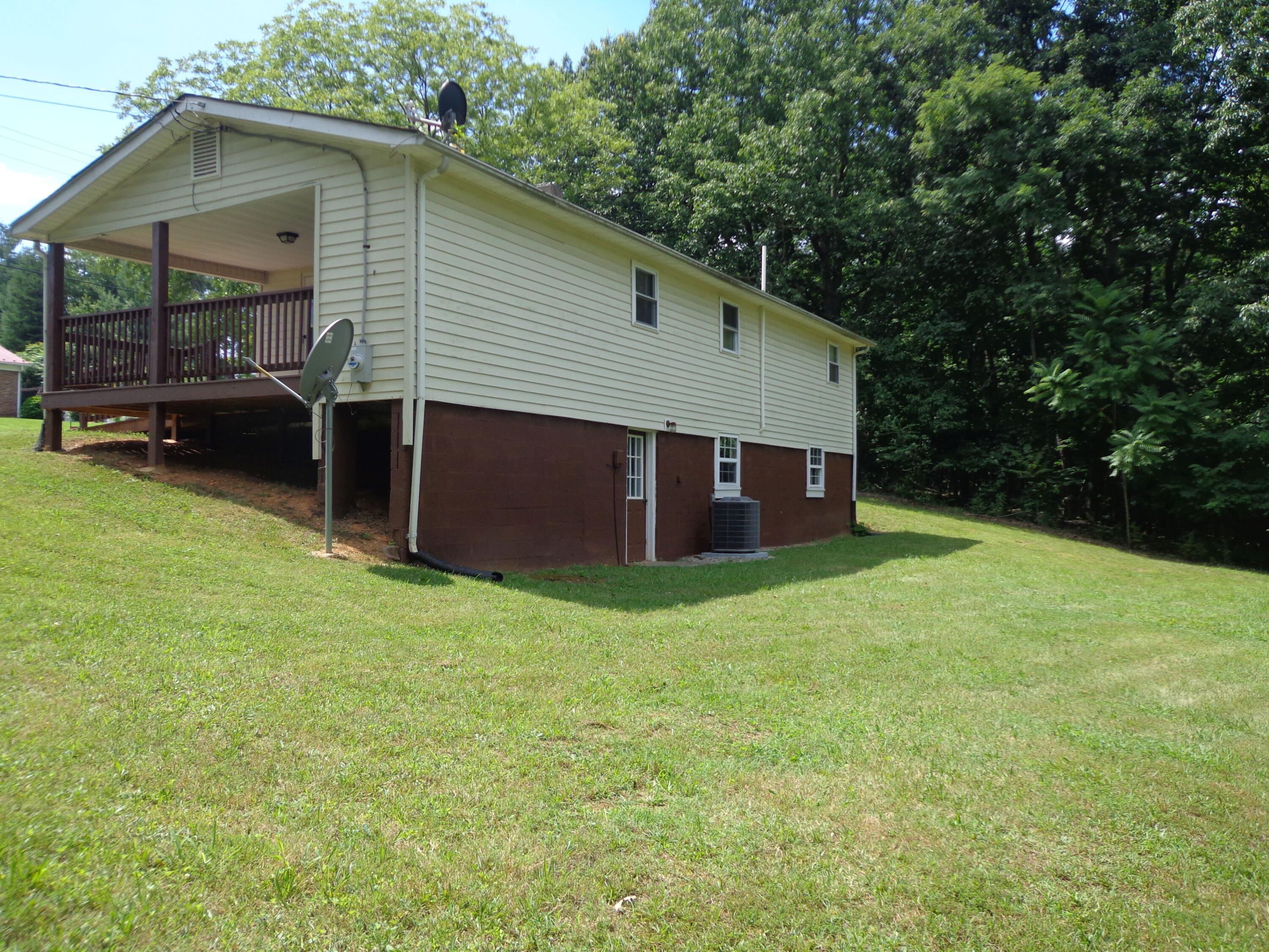 550 Hopkins Road Rocky Mount, VA 24151 - Photo 7 of 17 a view of a backyard with a garden