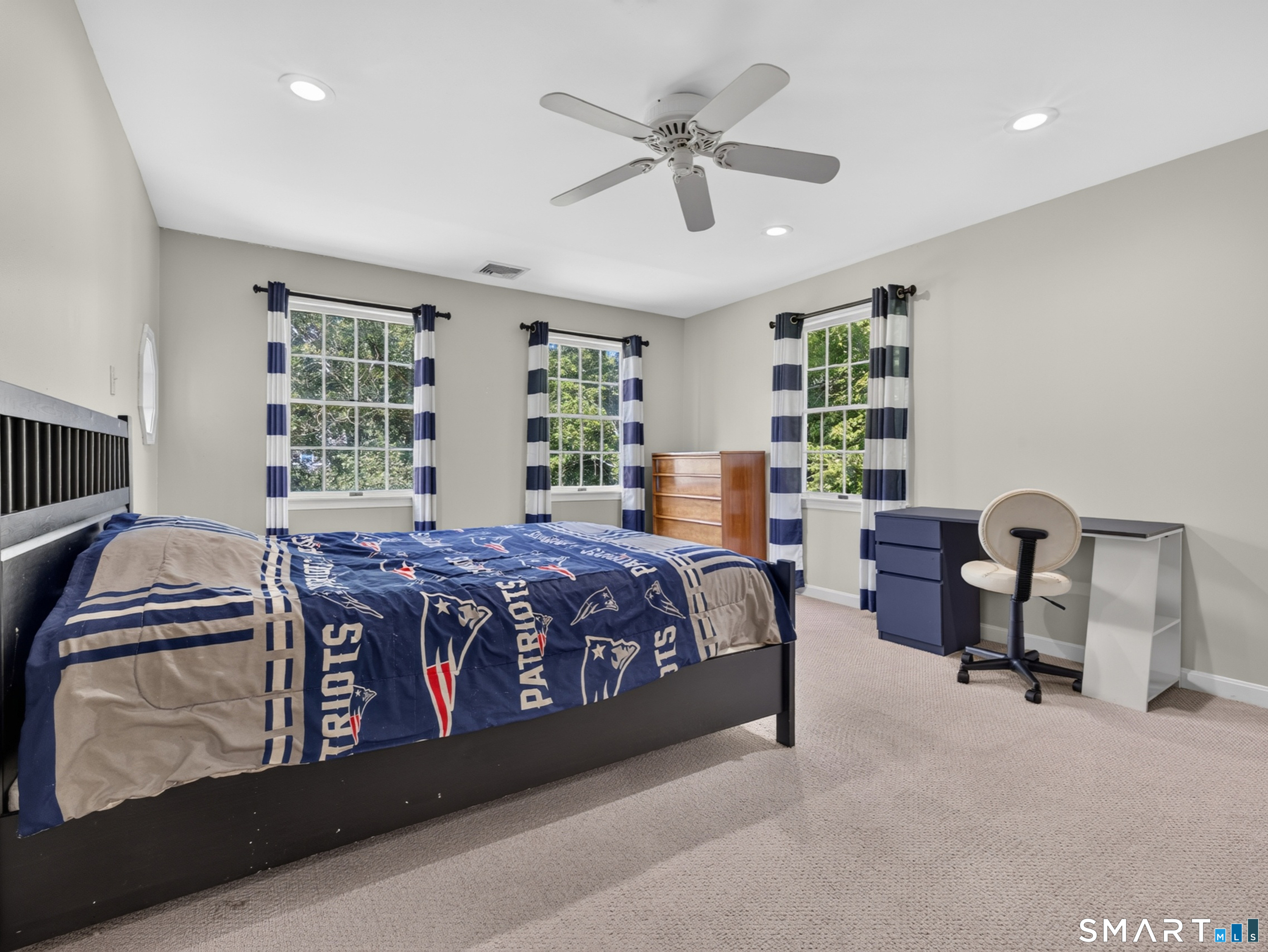 39 Cardinal Road East Lyme, CT 06333 - Photo 33 of 40 Gallery Image 33