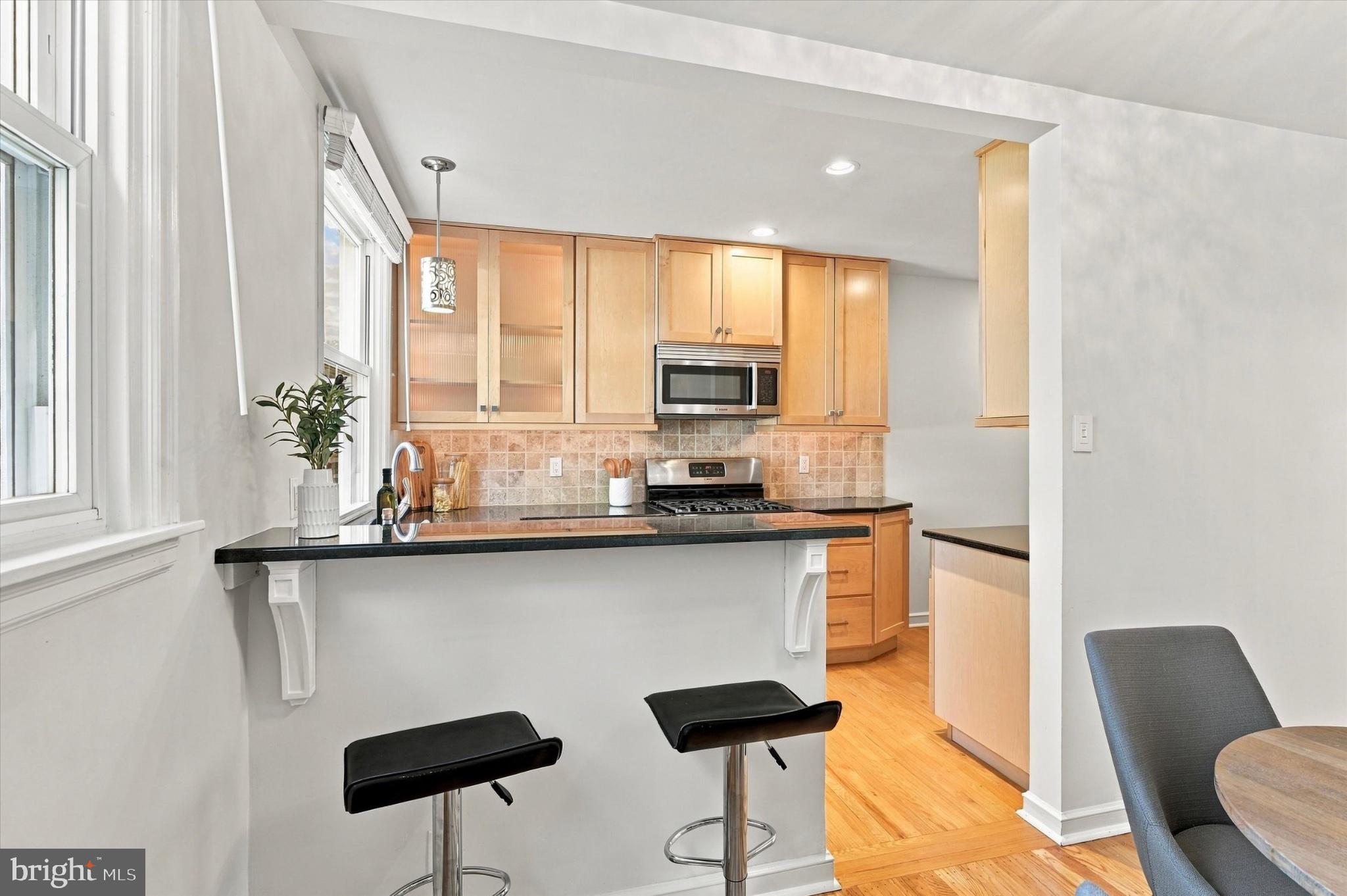 8053 Winston Road Philadelphia, PA 19118 - Photo 9 of 25 Gallery Image 9