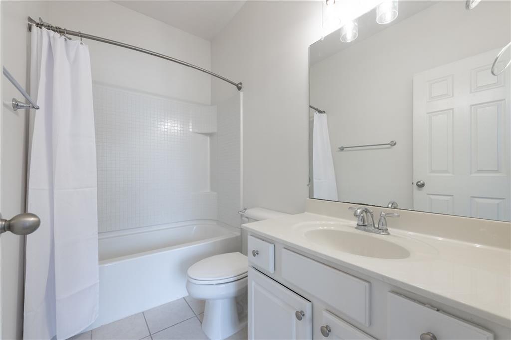 2052 Cobblestone Circle Northeast Atlanta, GA 30319 - Photo 22 of 34