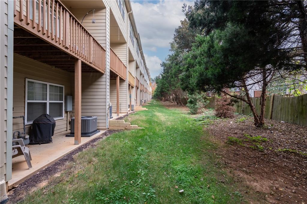 2052 Cobblestone Circle Northeast Atlanta, GA 30319 - Photo 29 of 34