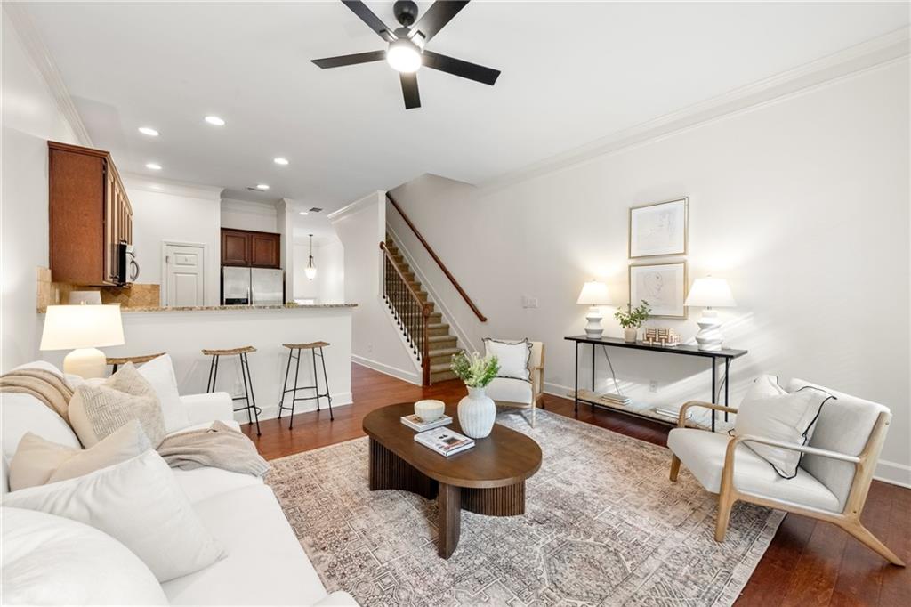 2052 Cobblestone Circle Northeast Atlanta, GA 30319 - Photo 5 of 34