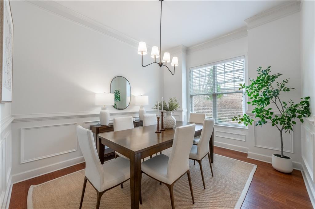 2052 Cobblestone Circle Northeast Atlanta, GA 30319 - Photo 10 of 34