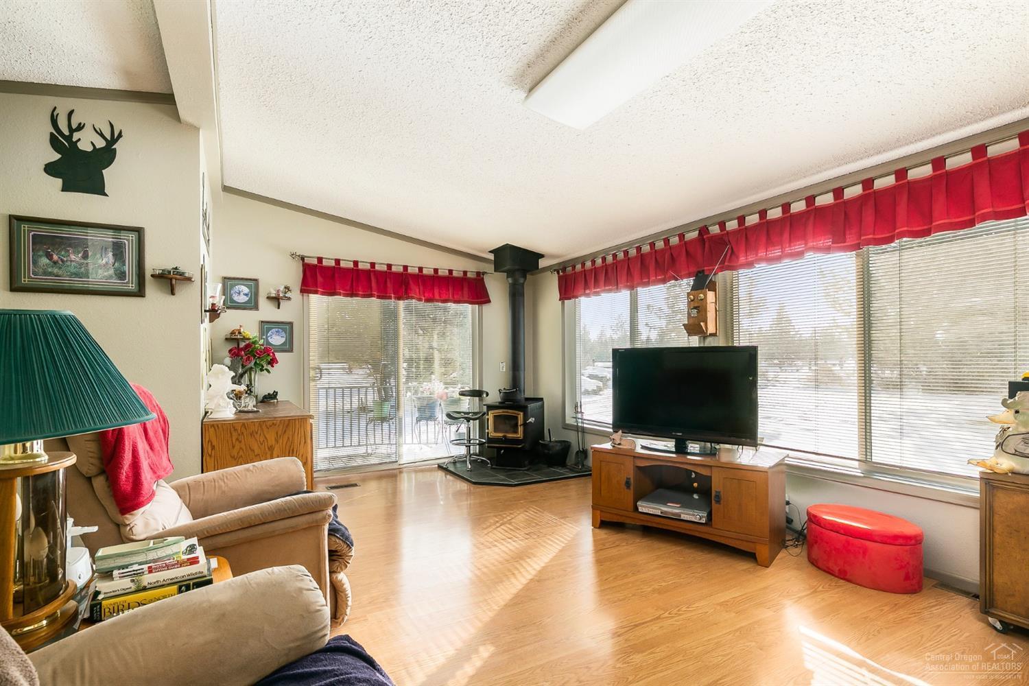 17910 Plainview Road Bend, OR 97703 - Photo 14 of 25 Additional Photo