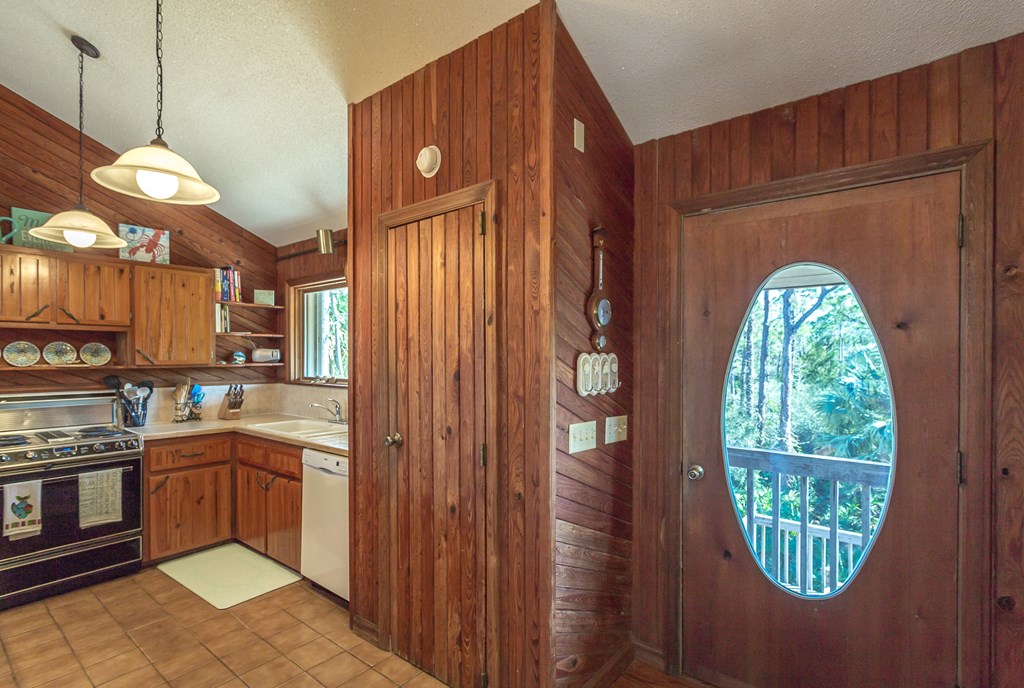 2209 Egret Point Road Eastpoint, FL 32328 - Photo 7 of 36