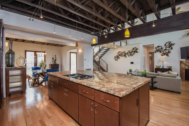 $730,000 | 9410 Shady Ln Court, Houston, TX 77063