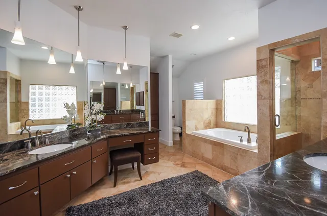 $730,000 | 9410 Shady Ln Court, Houston, TX 77063