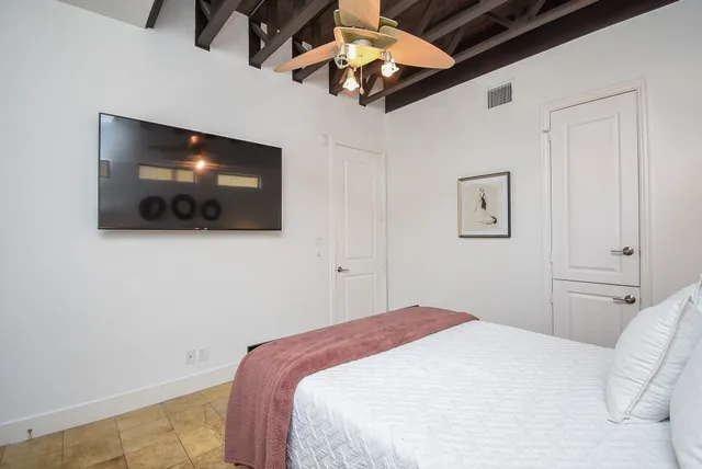 $730,000 | 9410 Shady Ln Court, Houston, TX 77063