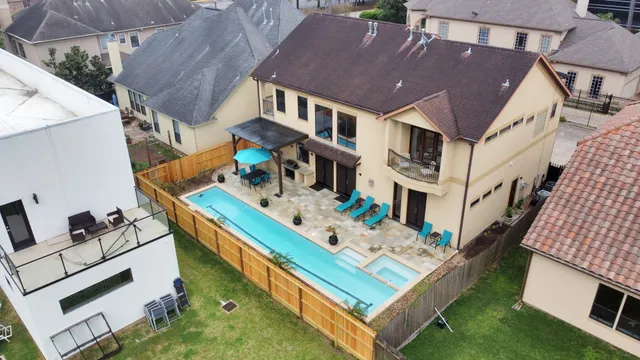 $730,000 | 9410 Shady Ln Court, Houston, TX 77063