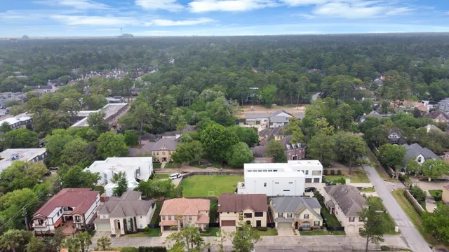$730,000 | 9410 Shady Ln Court, Houston, TX 77063