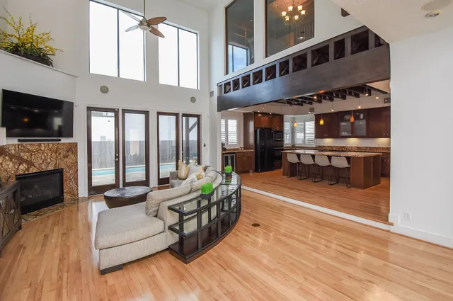 $730,000 | 9410 Shady Ln Court, Houston, TX 77063