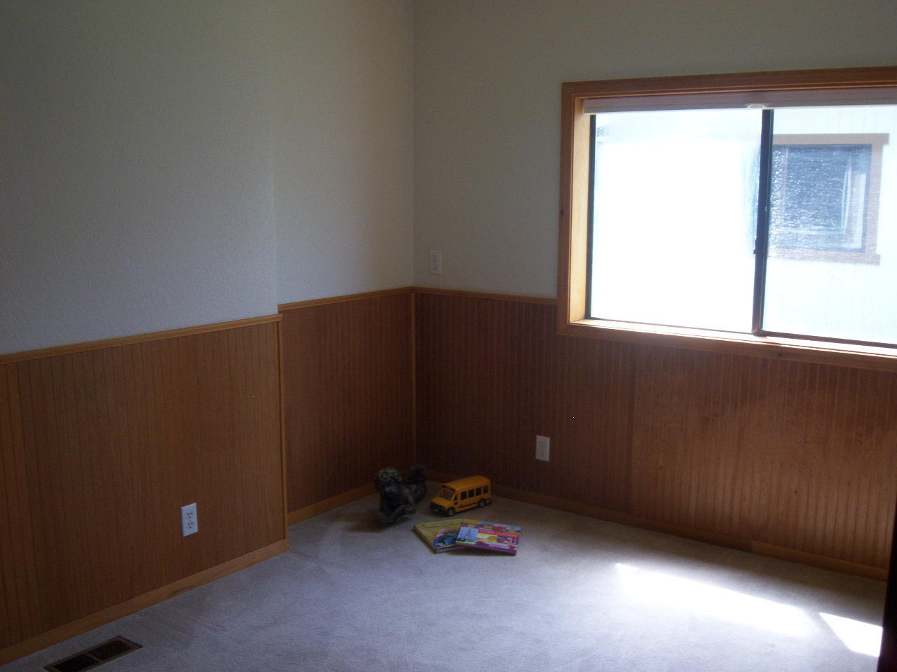 129 Southwest 86th Court Newport, OR 97366 - Photo 8 of 32 100_9182