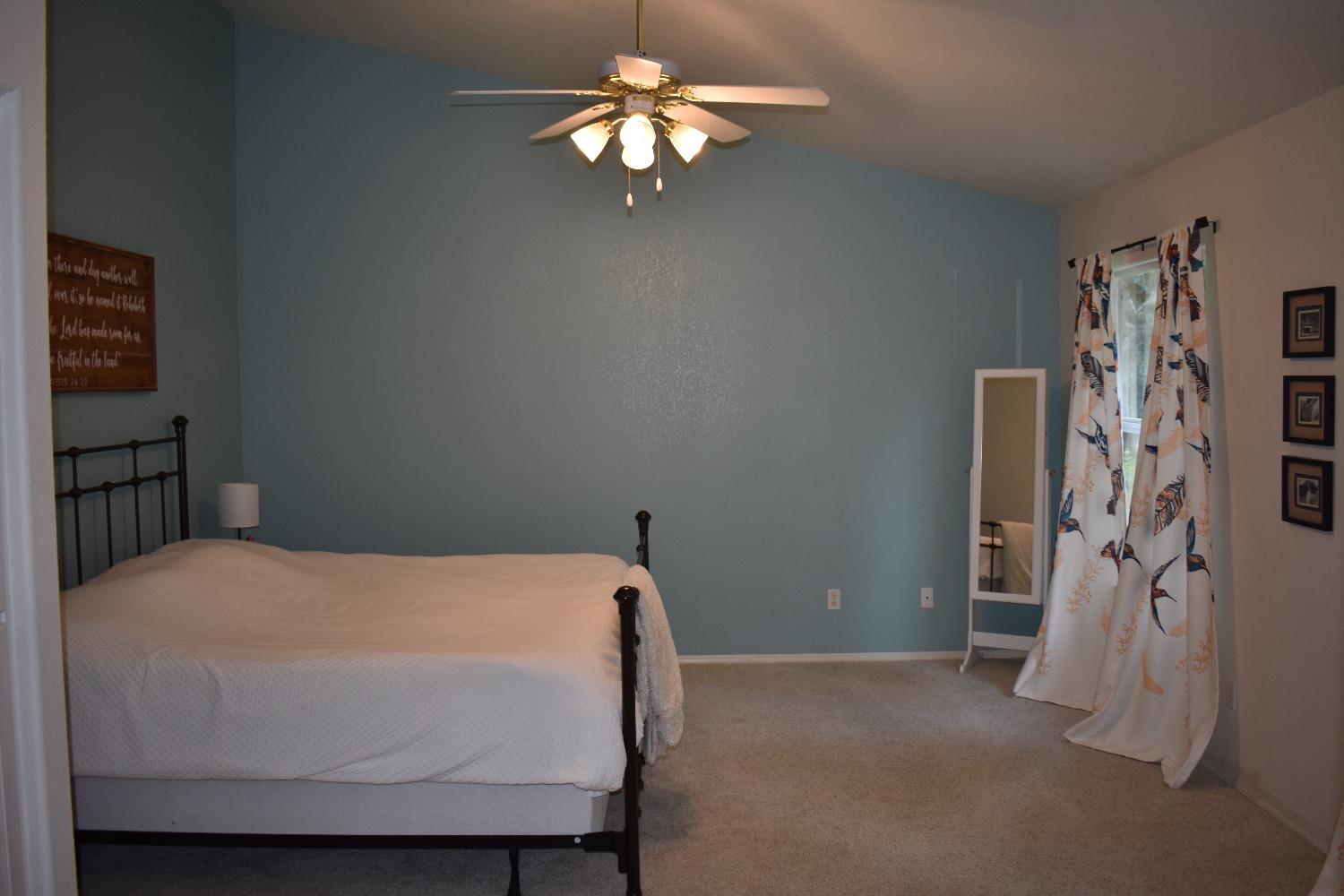237 West Carpenter Avenue Reedley, CA 93654 - Photo 17 of 28 Gallery Image 17