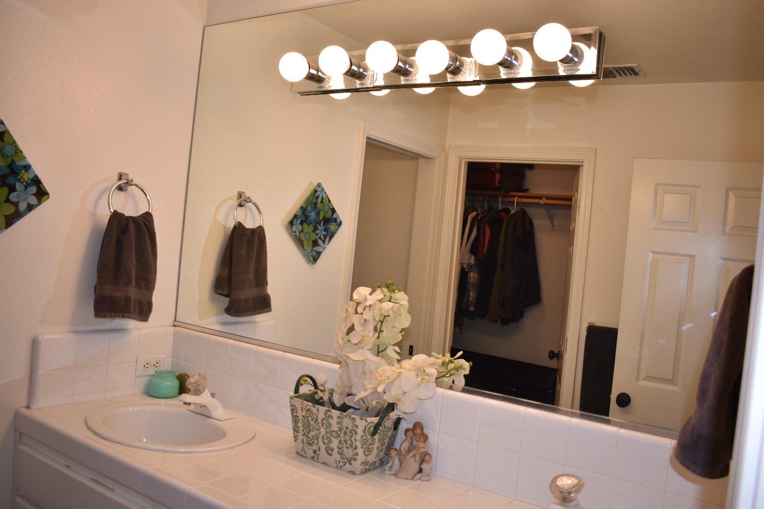 237 West Carpenter Avenue Reedley, CA 93654 - Photo 20 of 28 Gallery Image 20