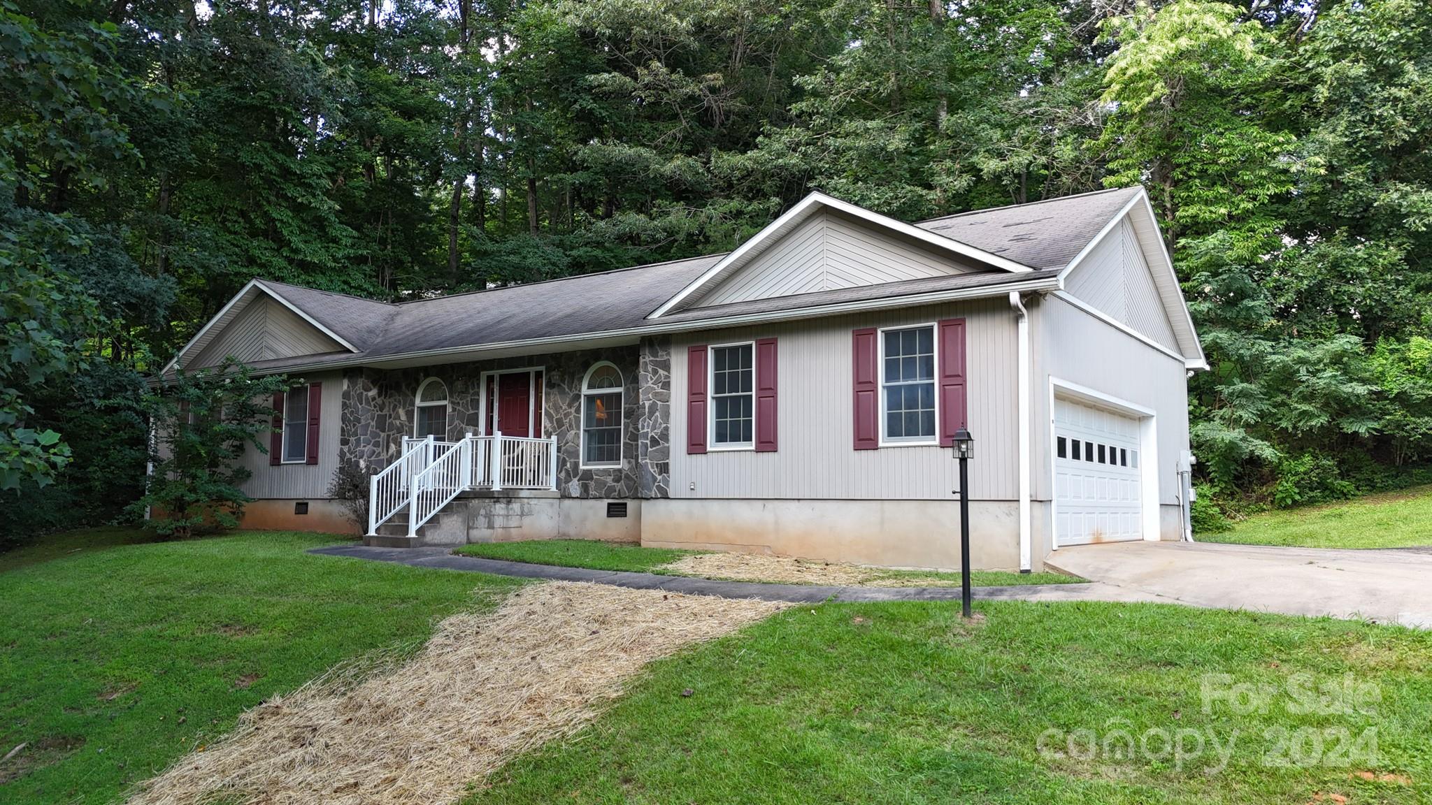 63 North Pointe Road, Sylva, NC 28779 Compass