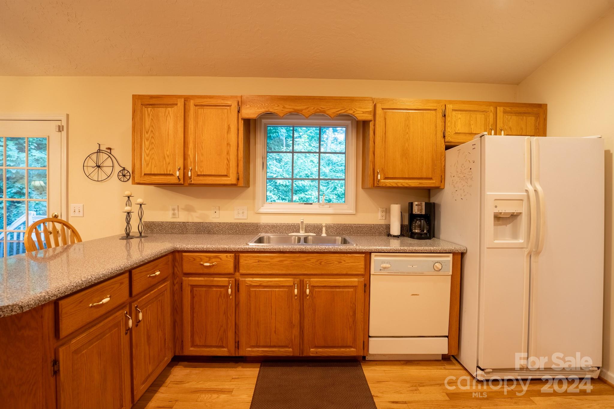 63 North Pointe Road Sylva, NC 28779 - Photo 6 of 27 Gallery Image 6
